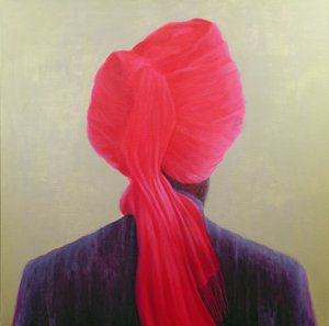 Turbante vermelho, jaqueta roxa